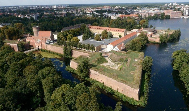 Aerial photograph of the Citadel, photo: Citadel Berlin, firm airdolly