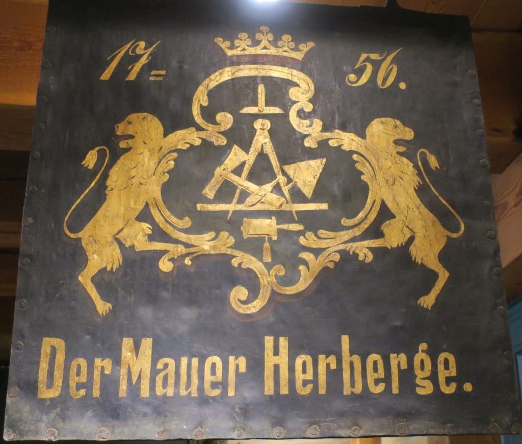 Schild von der Mauer-Herberge aus dem Jahre 1756