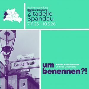 umBerlins Straßennamen benen nen (1080 x 1080 mm) Ein Foto mit einem Straßenschild, der Titel der Ausstellung umbenennen? Berlins Straßennamen und ihre Geschichte.