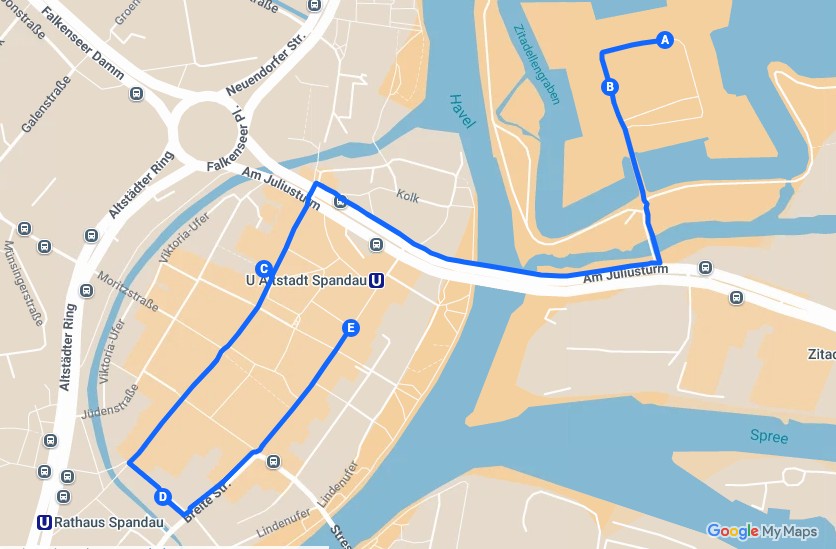 Die Route eines Spaziergangs ist in einer Karte eingezeichnet.
